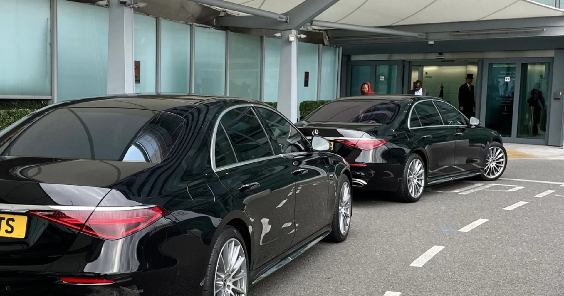 Chauffeur service Luton Bedfordshire near London Luton Airport